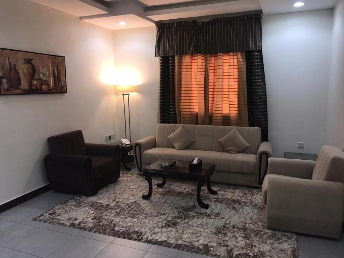 Wahat Al Nafil: Serviced In Almasif Aparthotel